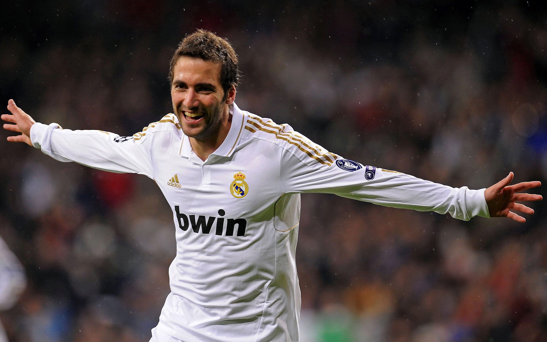 关于今夜乒超联赛焦点战！本菲卡迎战巴塞罗那，惊险或上演的信息